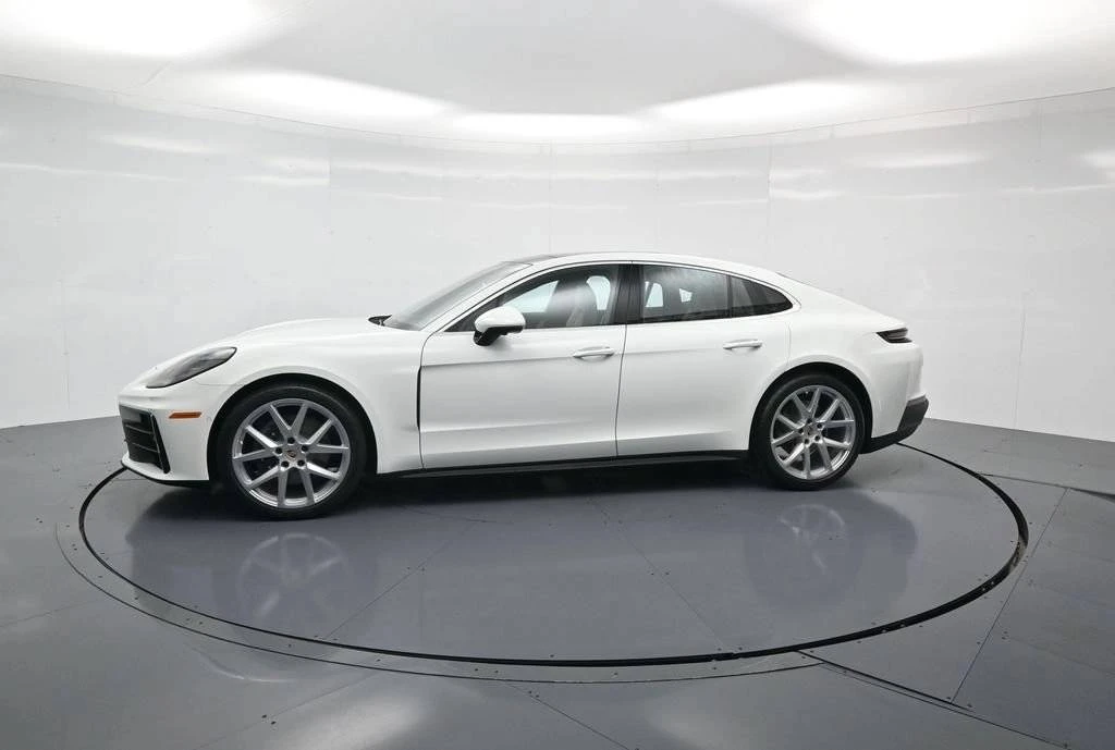 2026 Porsche 976 Panamera - Image 2 of 4