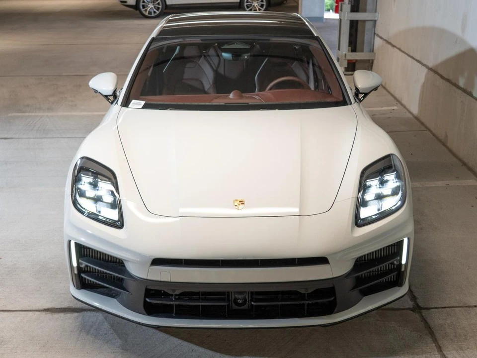 2026 Porsche 976 Panamera - Image 7 of 30