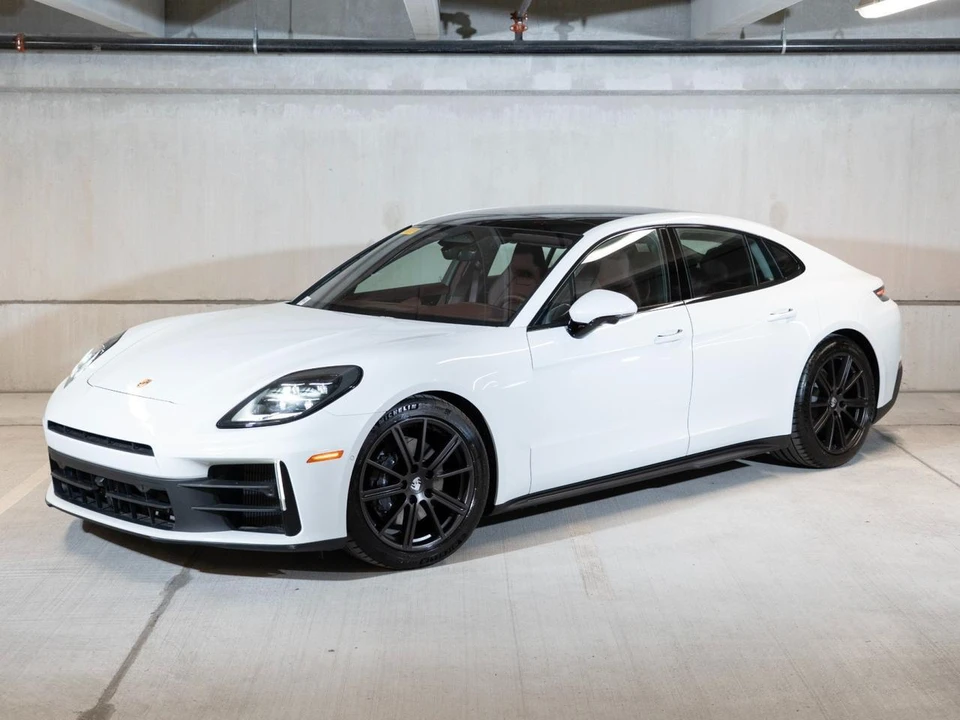 2026 Porsche 976 Panamera - Image 2 of 30