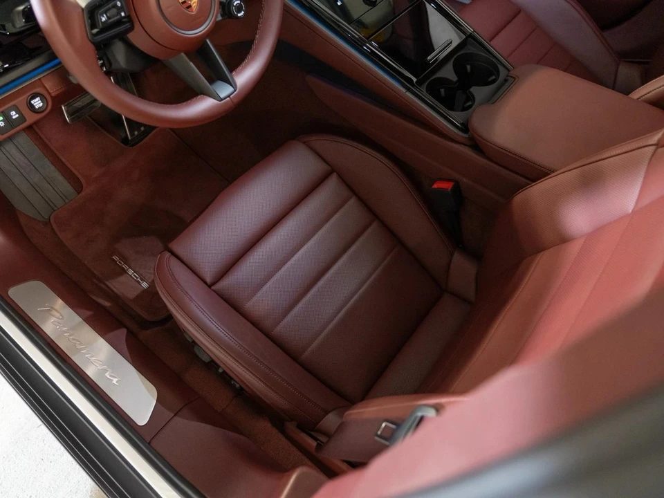 2026 Porsche 976 Panamera - Image 15 of 30