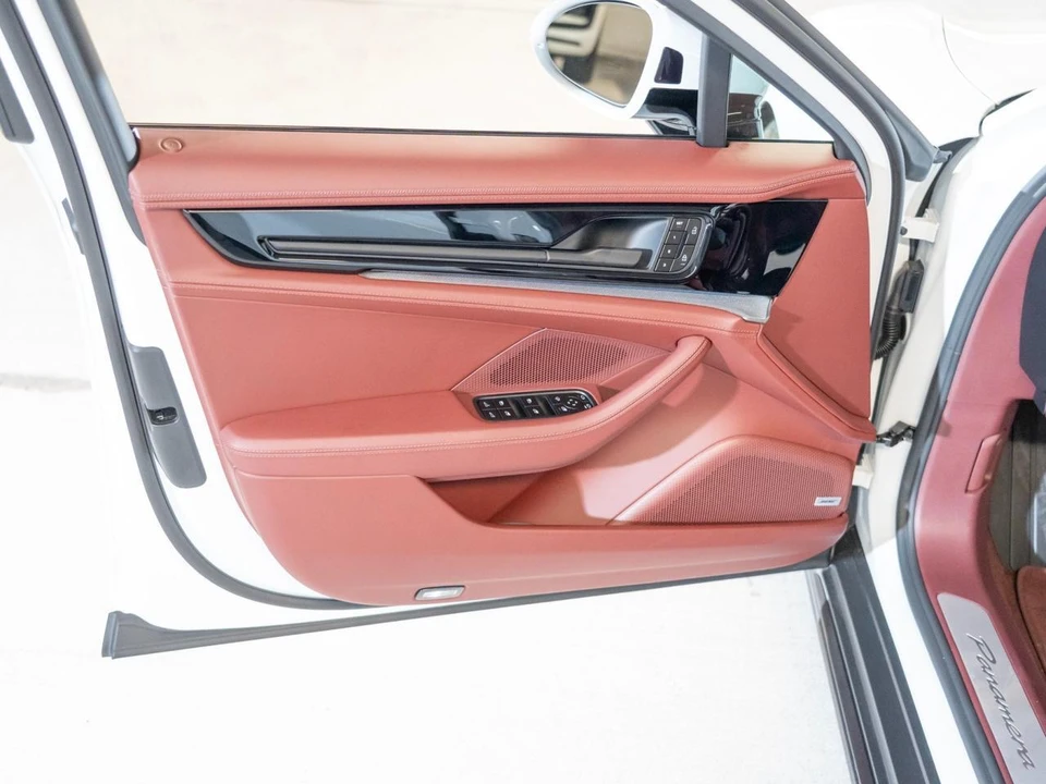 2026 Porsche 976 Panamera - Image 17 of 30