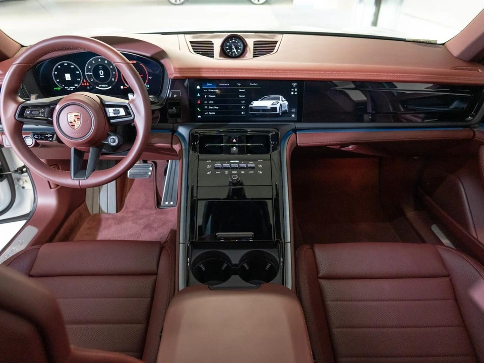 2026 Porsche 976 Panamera - Image 27 of 30