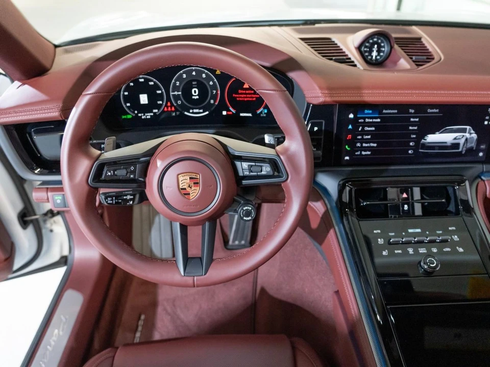 2026 Porsche 976 Panamera - Image 29 of 30