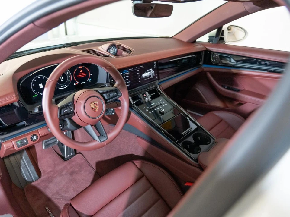 2026 Porsche 976 Panamera - Image 5 of 30