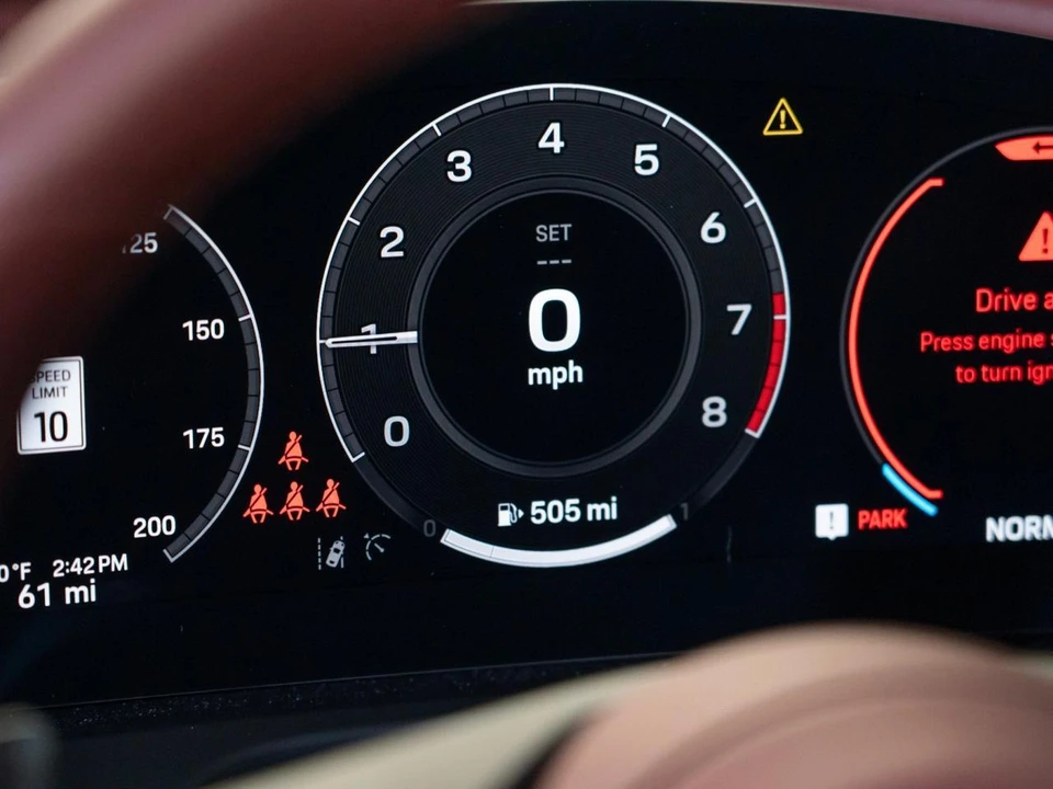 2026 Porsche 976 Panamera - Image 20 of 30