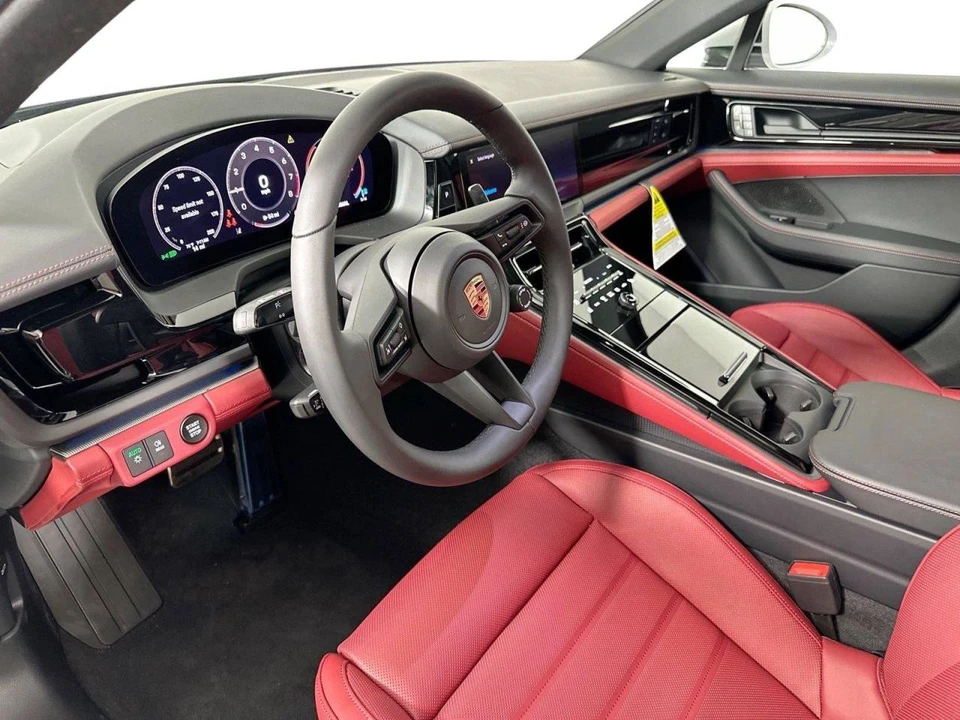 2026 Porsche 976 Panamera - Image 4 of 4