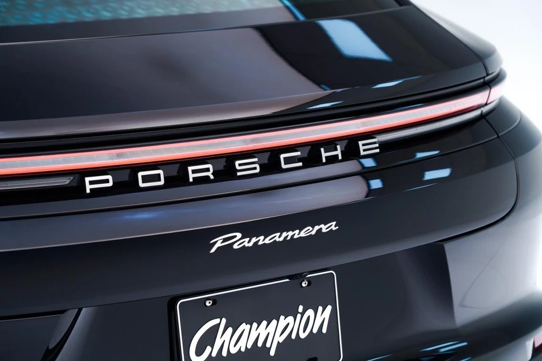 2026 Porsche Panamera - Image 13 of 29