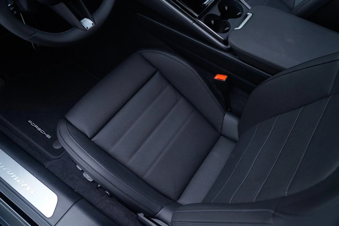 2026 Porsche Panamera - Image 16 of 29