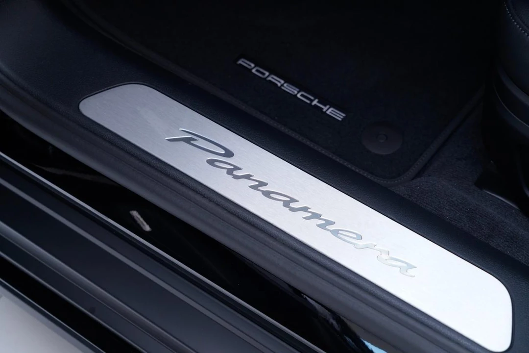 2026 Porsche Panamera - Image 14 of 29