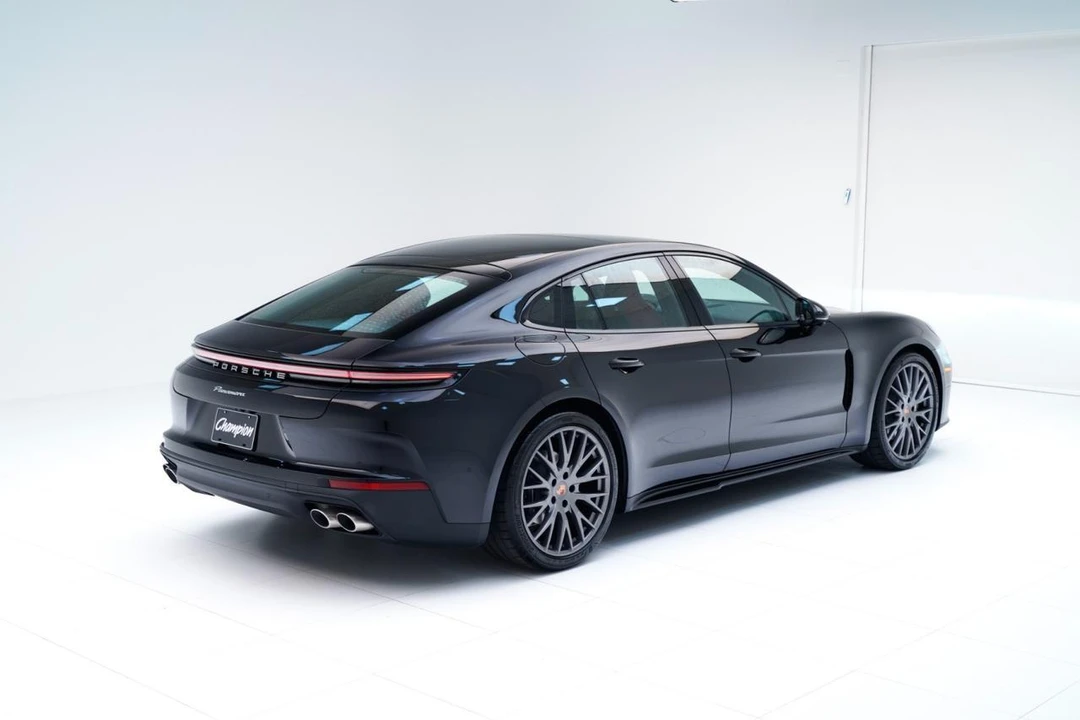 2026 Porsche Panamera - Image 9 of 29