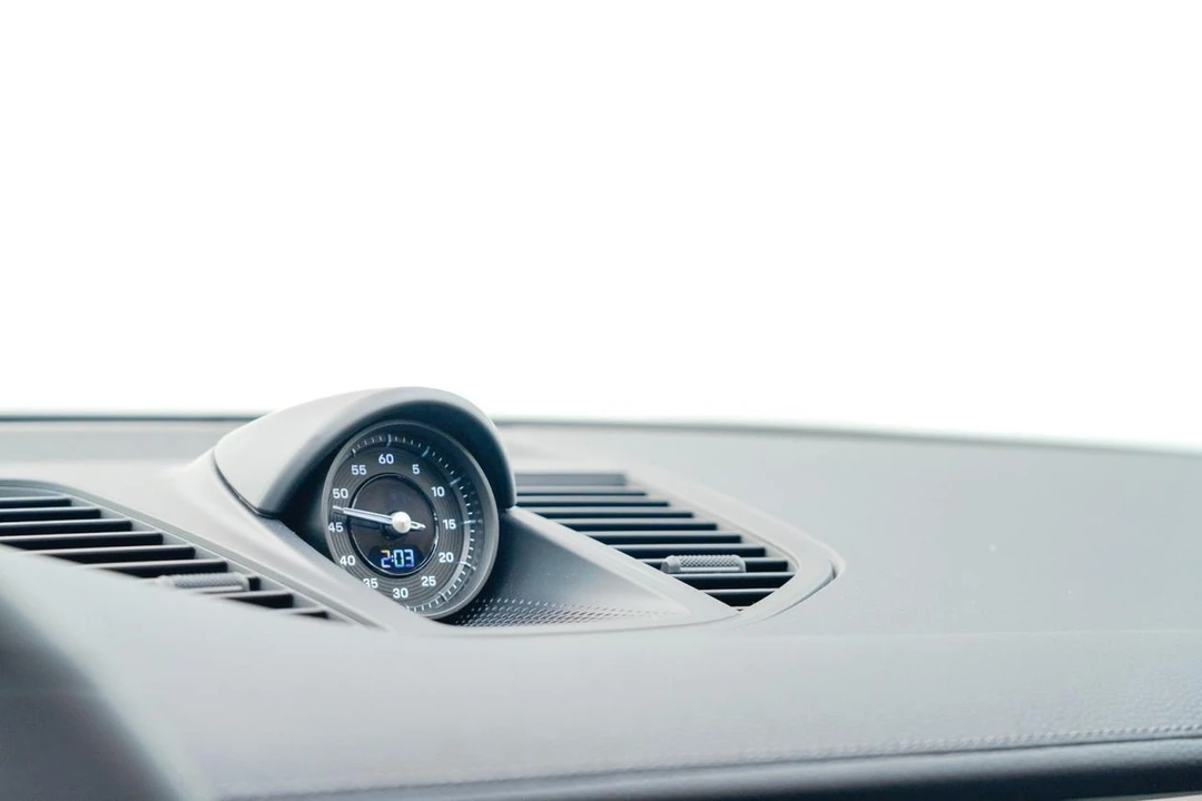 2026 Porsche Panamera - Image 22 of 29