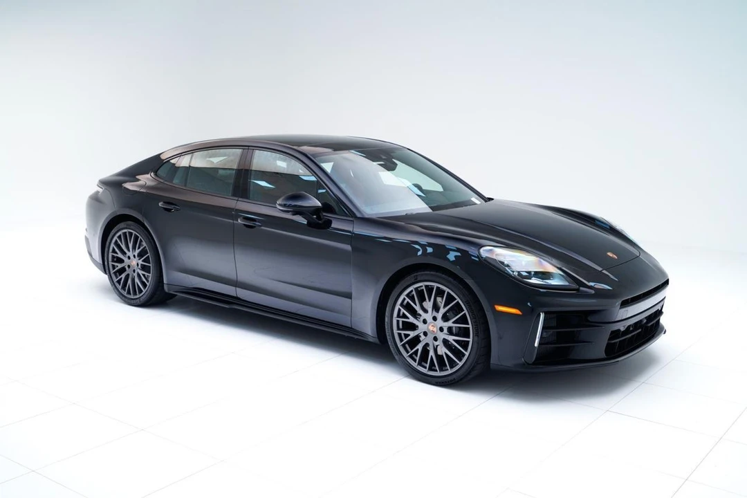 2026 Porsche Panamera - Image 7 of 29