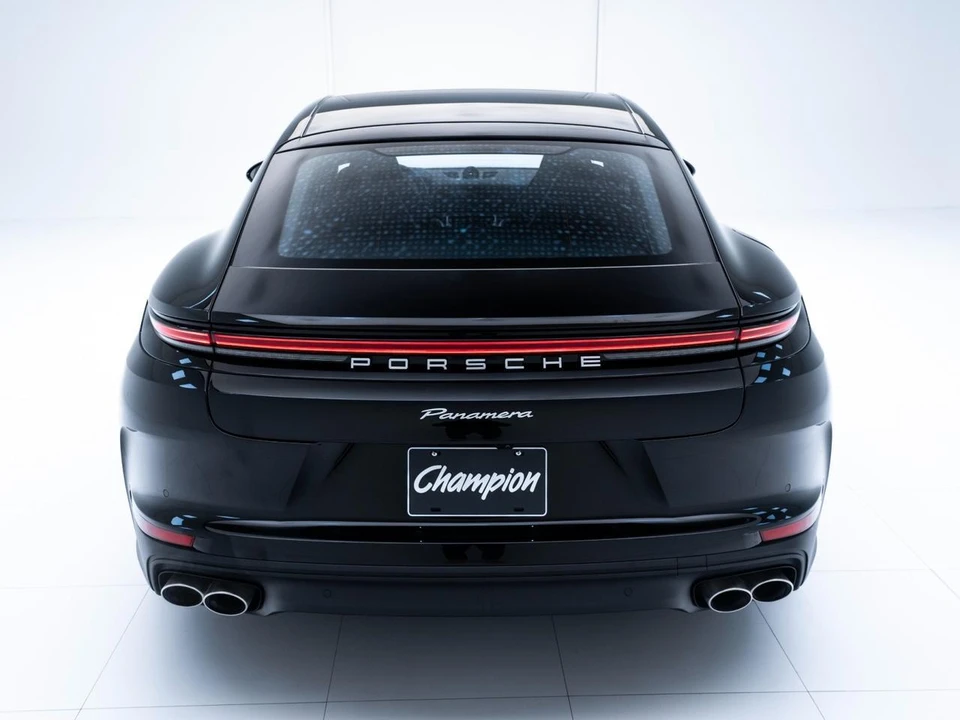2026 Porsche 976 Panamera - Image 10 of 26