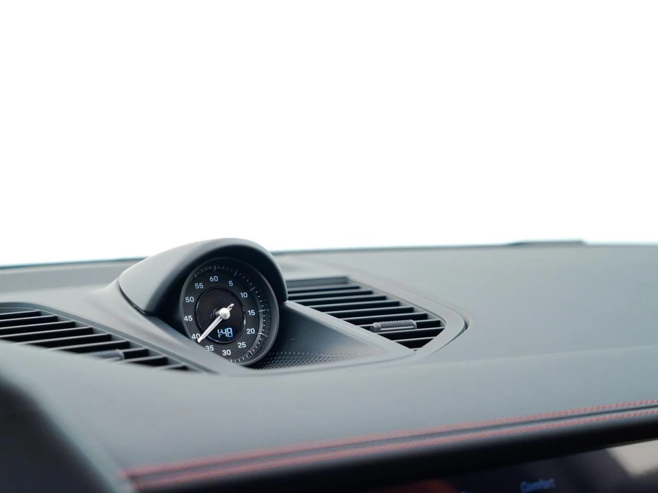 2026 Porsche 976 Panamera - Image 21 of 26