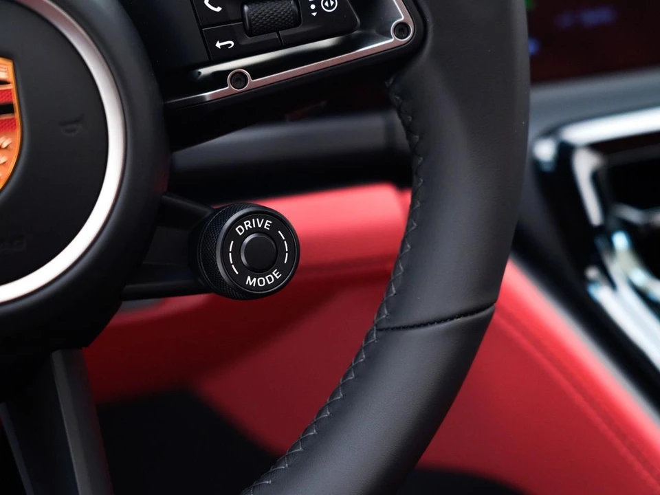 2026 Porsche 976 Panamera - Image 24 of 26