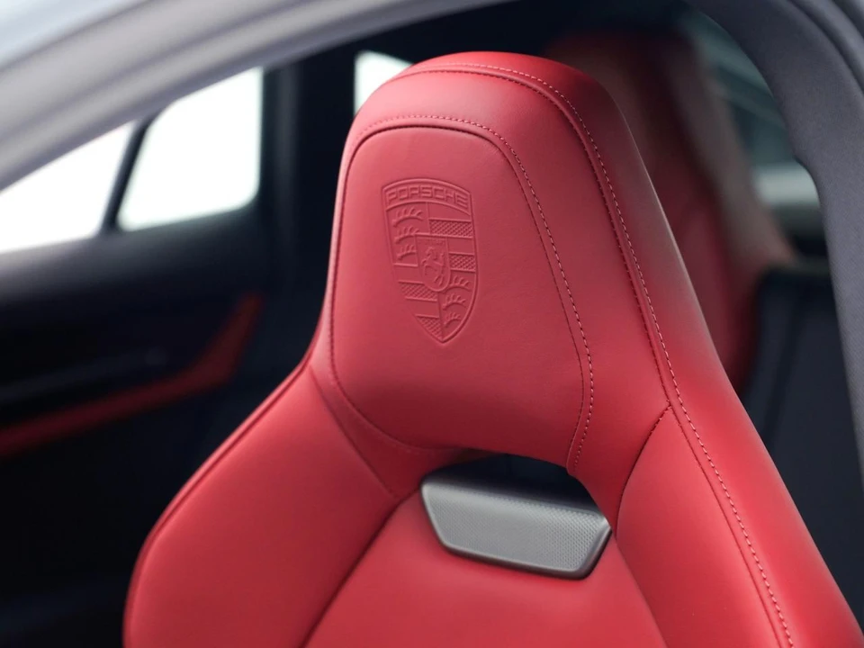 2026 Porsche 976 Panamera - Image 16 of 26