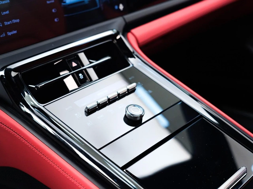 2026 Porsche 976 Panamera - Image 23 of 26