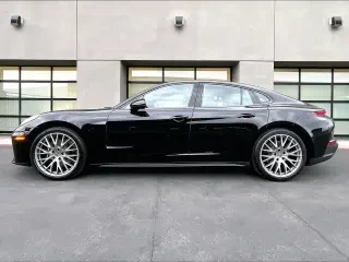 2026 Porsche 976 Panamera - Image 13 of 31