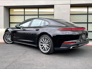 2026 Porsche 976 Panamera - Image 17 of 31