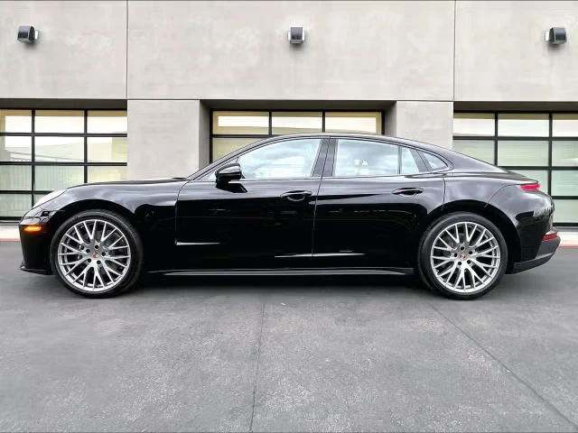 2026 Porsche 976 Panamera - Image 10 of 31
