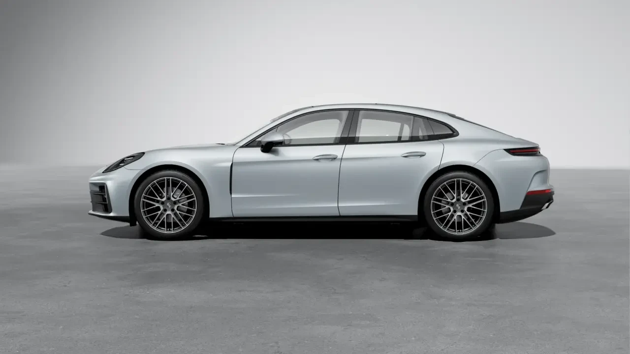 2026 Porsche 976 Panamera - Image 16 of 31