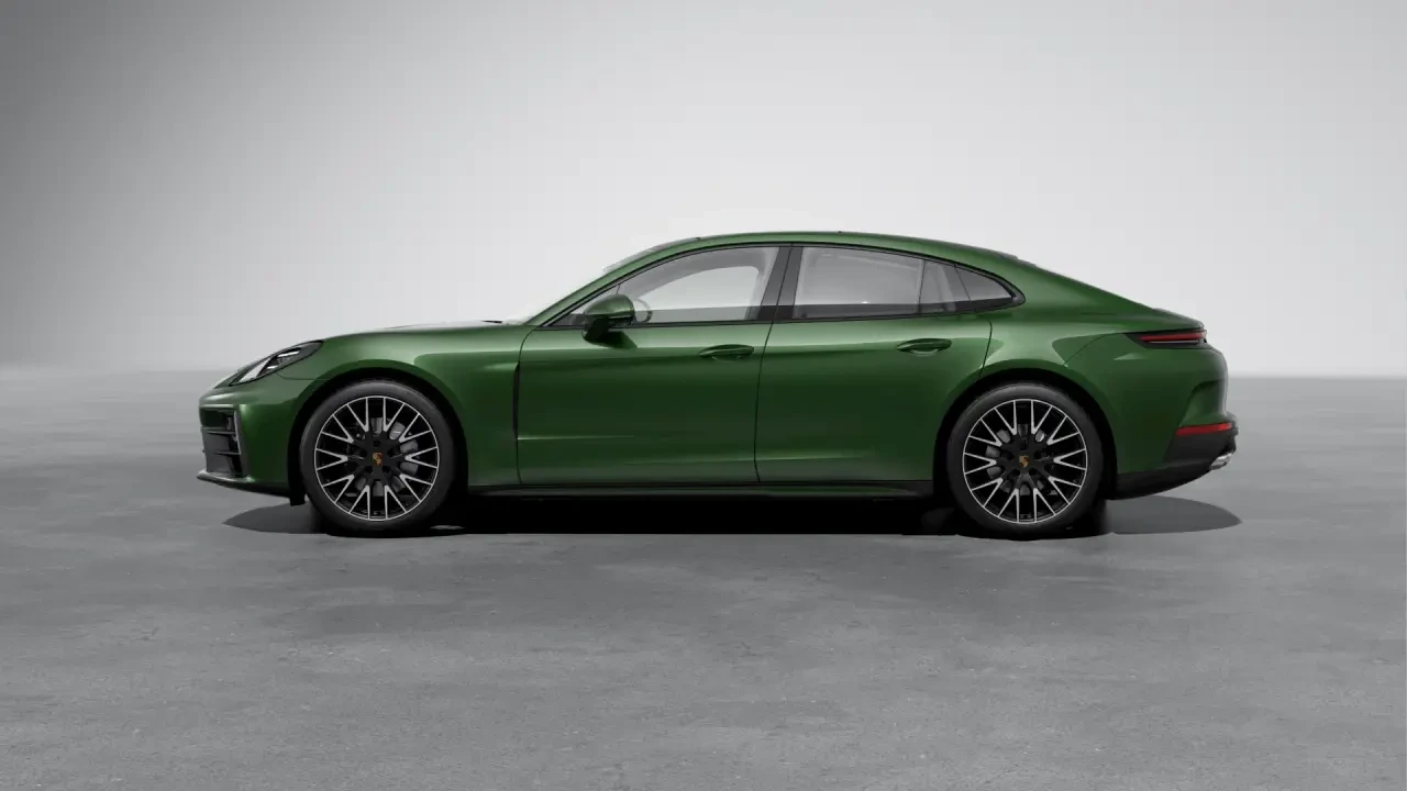 2026 Porsche 976 Panamera - Image 16 of 31