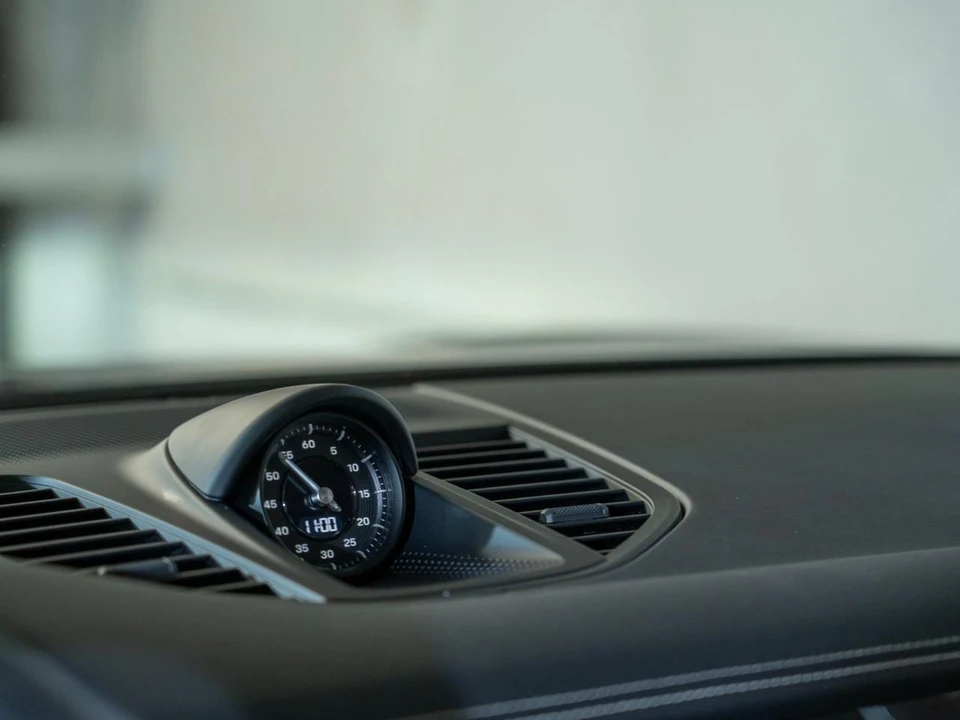 2026 Porsche 976 Panamera - Image 20 of 29