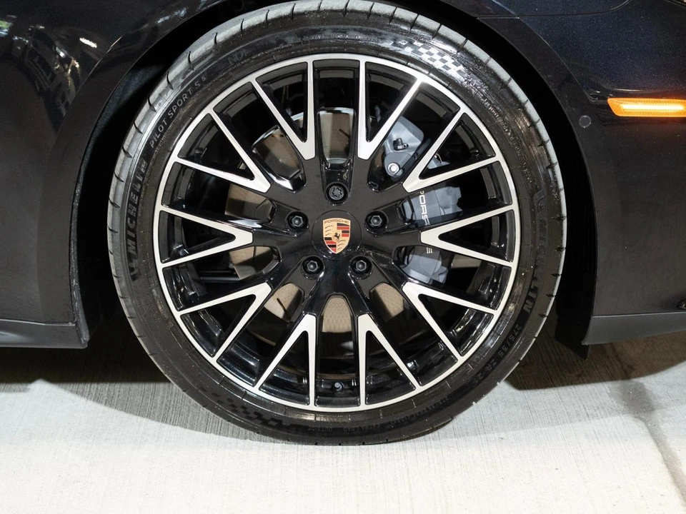 2026 Porsche 976 Panamera - Image 11 of 29