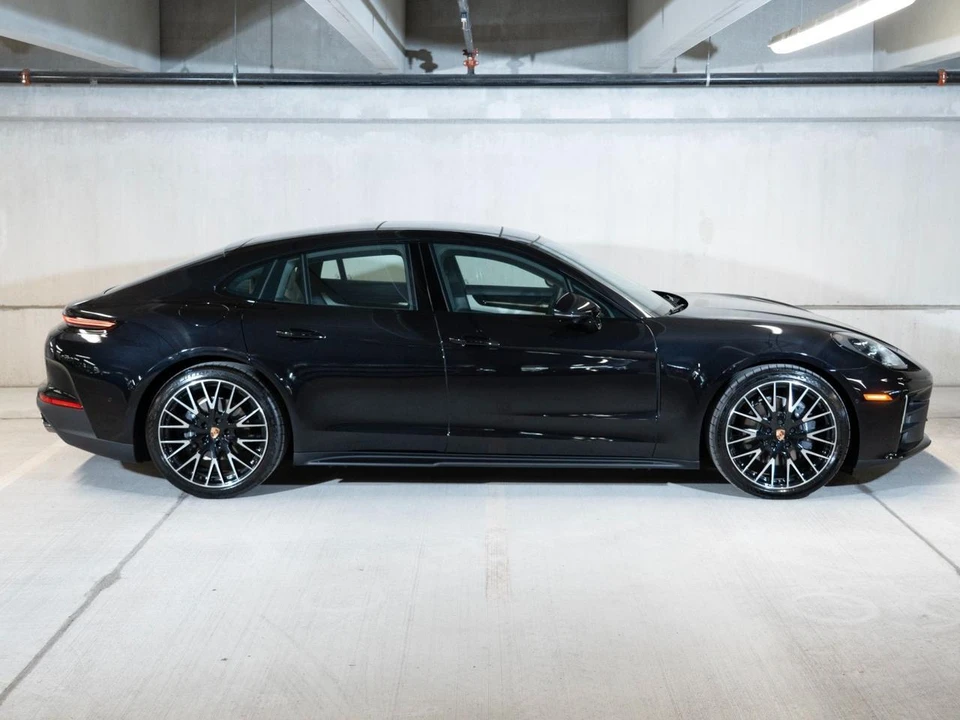 2026 Porsche 976 Panamera - Image 8 of 29