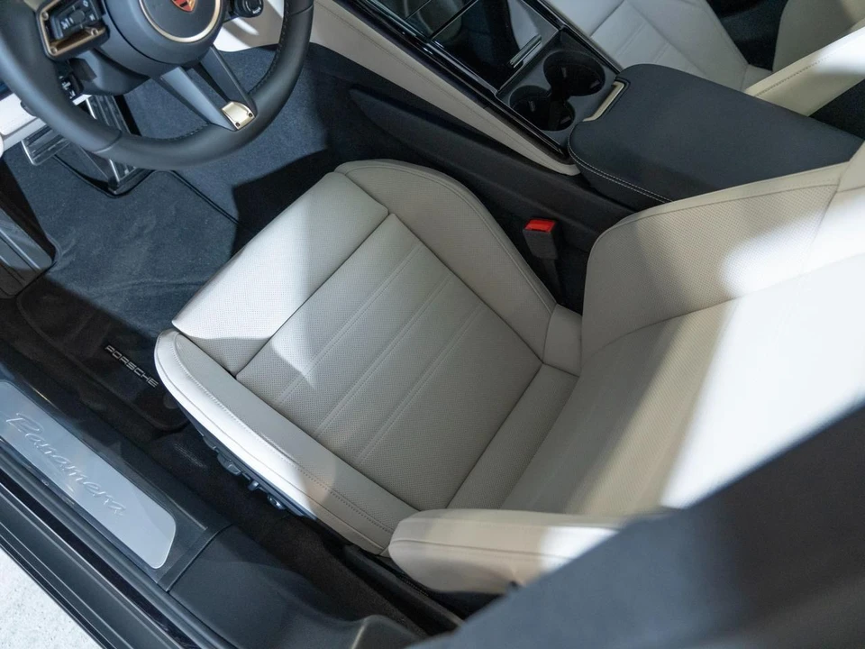 2026 Porsche 976 Panamera - Image 14 of 29