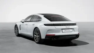 2026 Porsche Panamera - Image 21 of 30