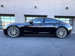 2026 Porsche 976 Panamera - Image 9 of 31