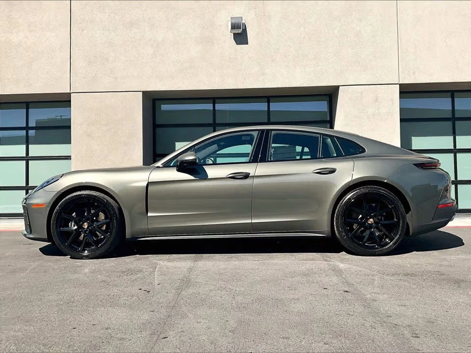 2026 Porsche 976 Panamera - Image 11 of 31