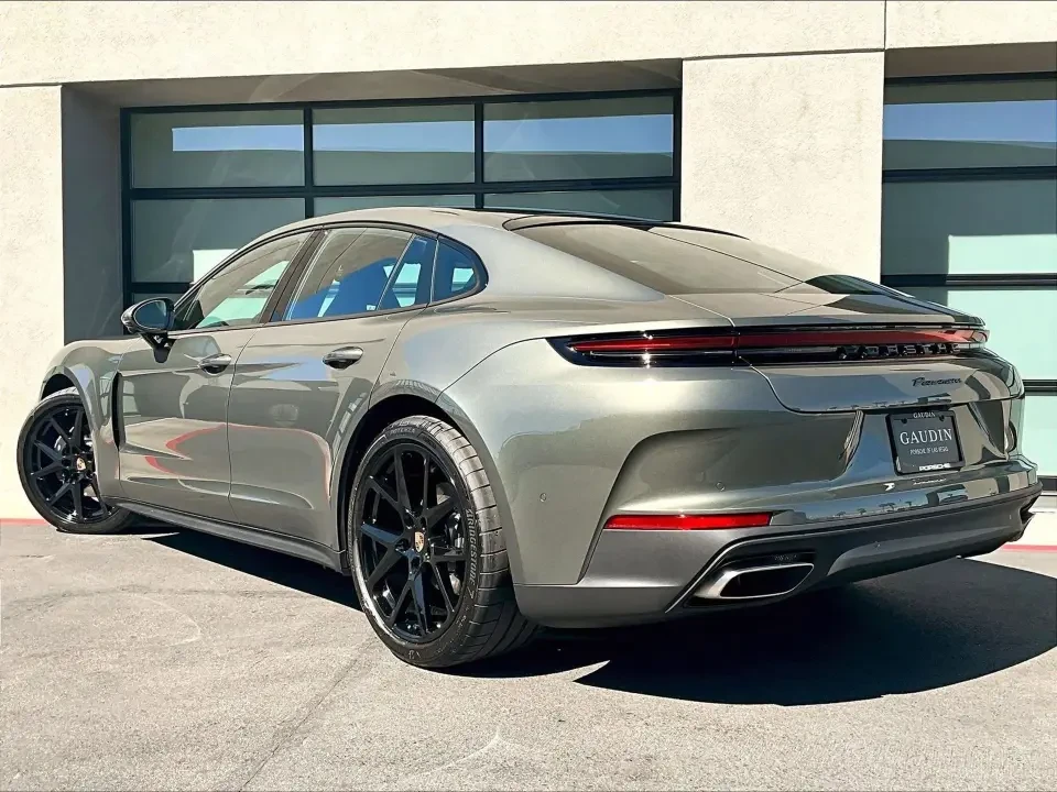 2026 Porsche 976 Panamera - Image 23 of 31