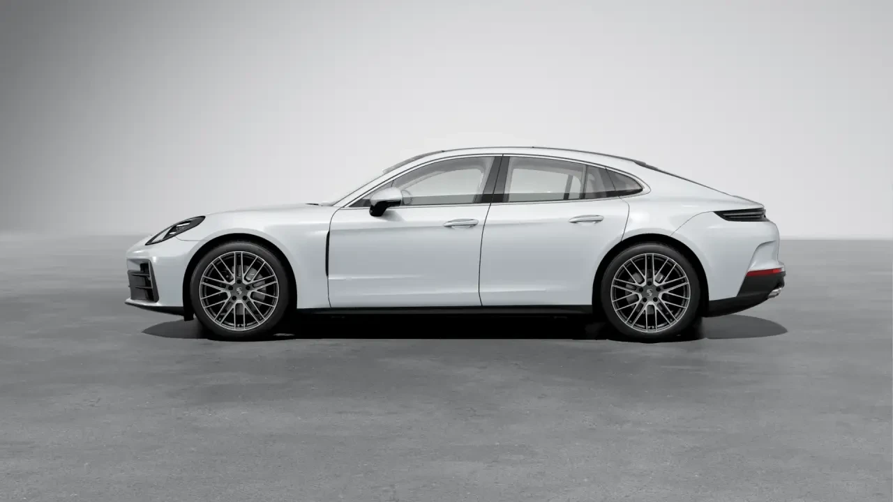 2026 Porsche 976 Panamera - Image 16 of 31