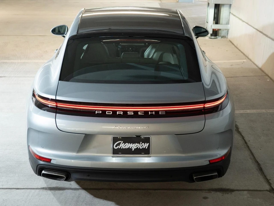 2026 Porsche 976 Panamera - Image 10 of 27
