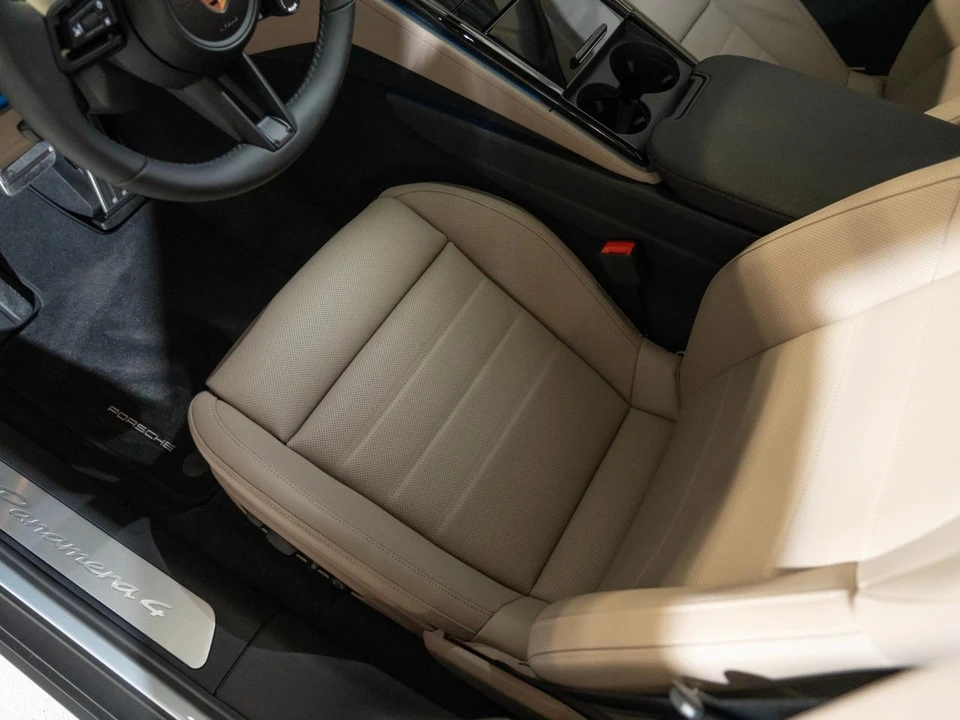 2026 Porsche 976 Panamera - Image 14 of 27