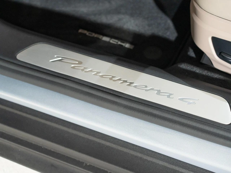 2026 Porsche 976 Panamera - Image 12 of 27