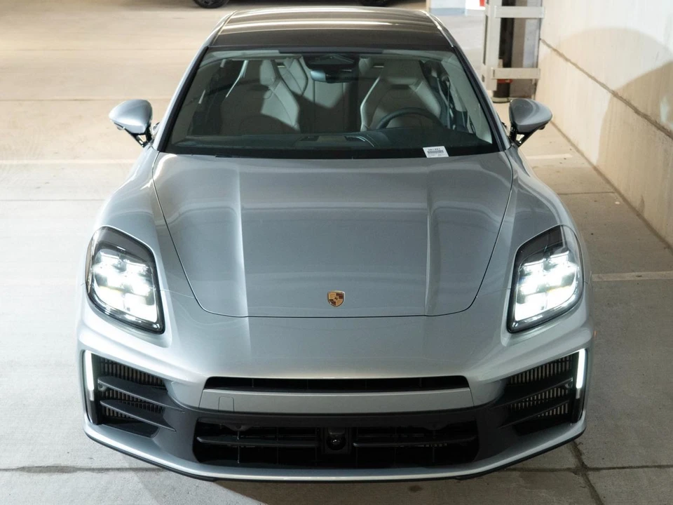 2026 Porsche 976 Panamera - Image 6 of 27