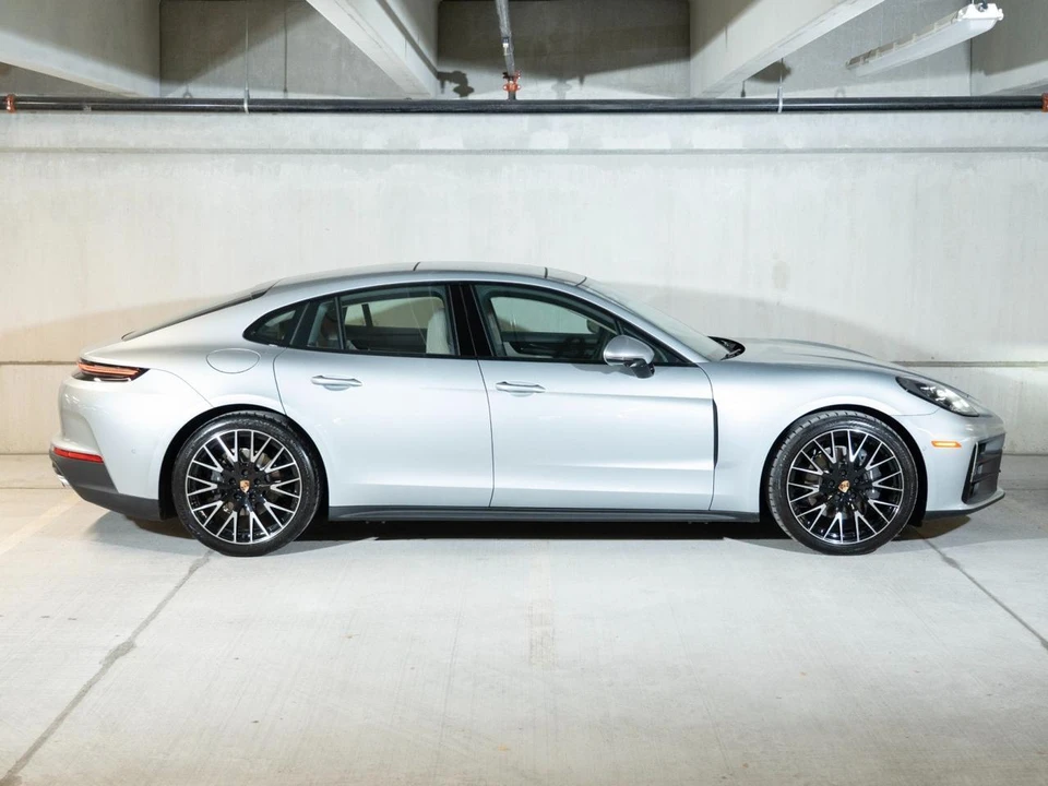 2026 Porsche 976 Panamera - Image 8 of 27