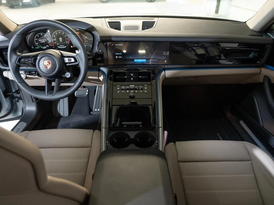 2026 Porsche 976 Panamera - Image 24 of 27