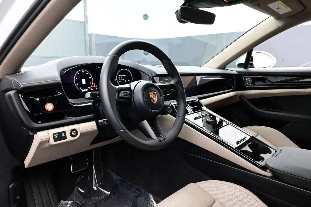 2026 Porsche 976 Panamera - Image 4 of 4
