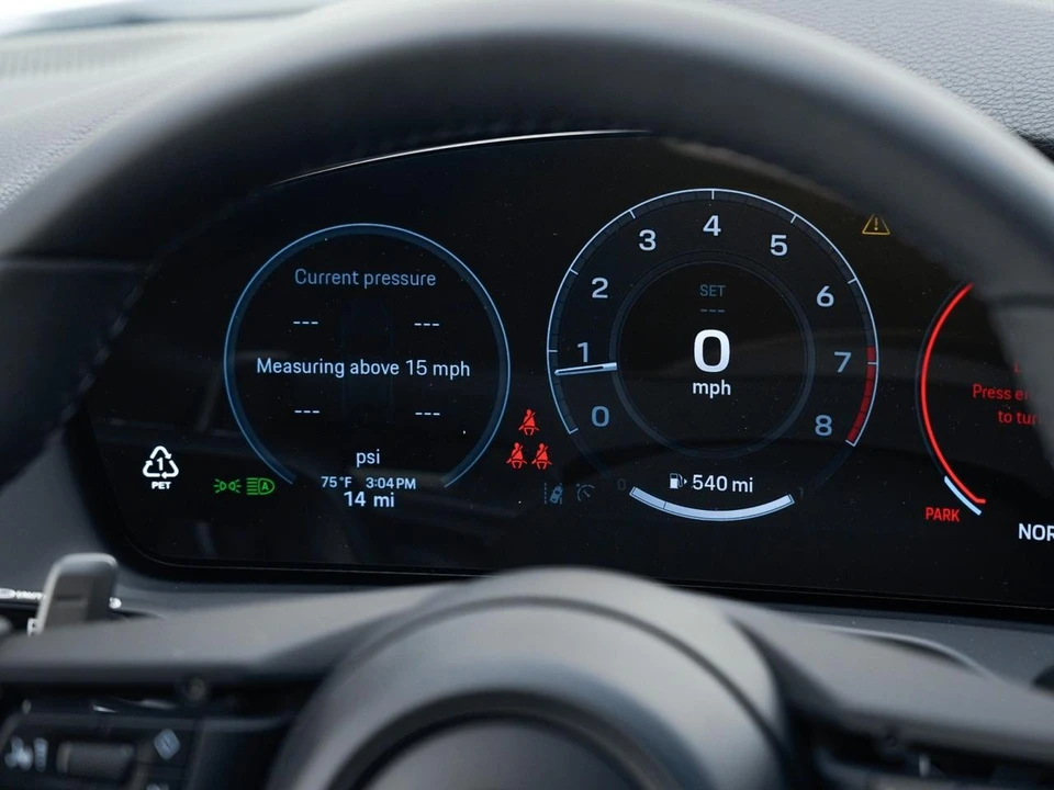 2026 Porsche Panamera - Image 29 of 29