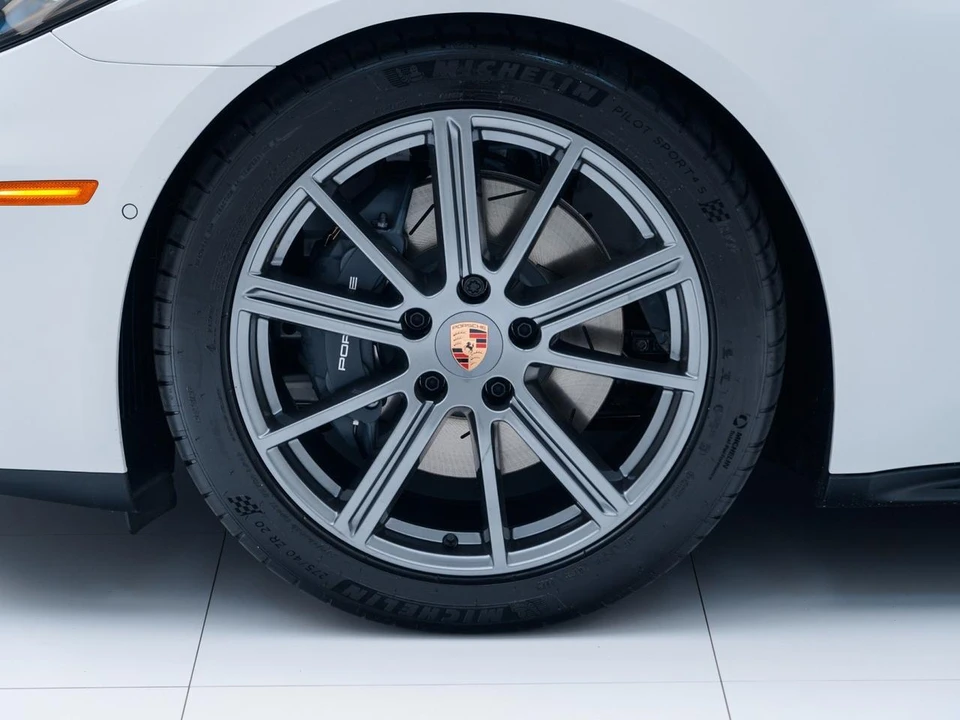 2026 Porsche Panamera - Image 12 of 29