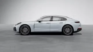 2026 Porsche 976 Panamera - Image 9 of 31