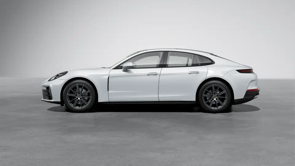 2026 Porsche 976 Panamera - Image 15 of 31