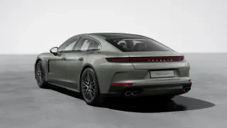 2026 Porsche Panamera - Image 21 of 30