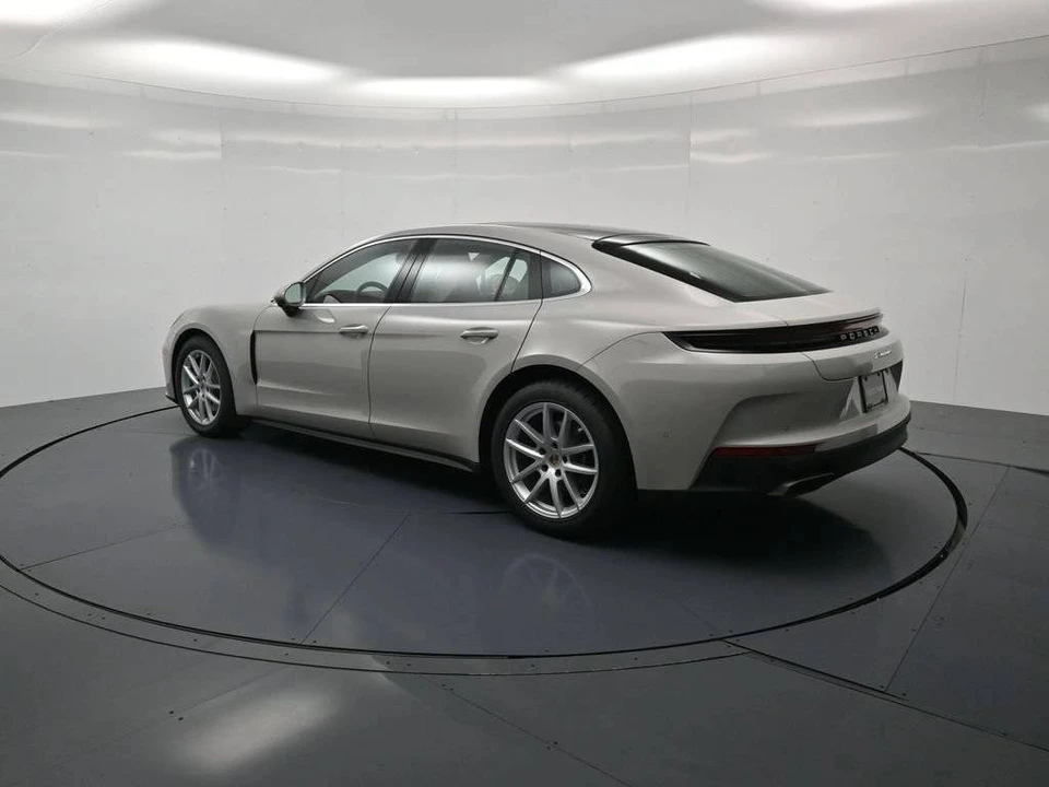 2026 Porsche 976 Panamera - Image 3 of 4