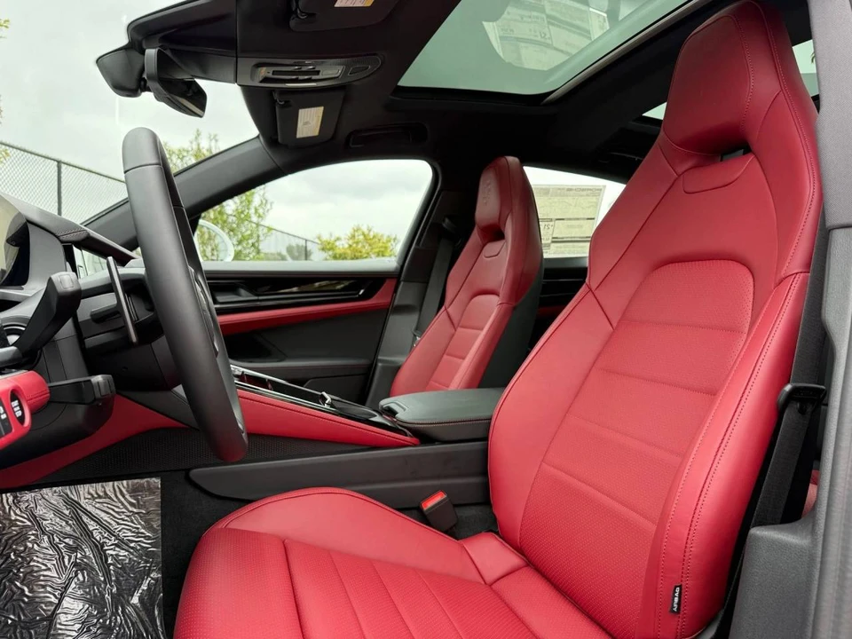 2026 Porsche 976 Panamera - Image 5 of 5