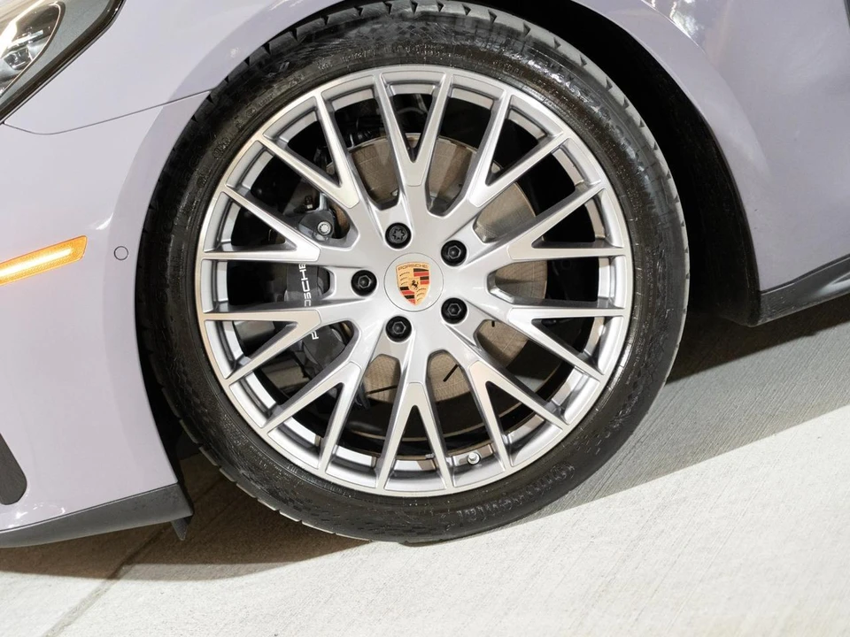 2026 Porsche 976 Panamera - Image 11 of 29